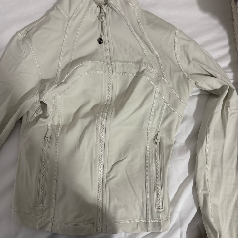 Lululemon cropped define jacket - Picture 4 of 7
